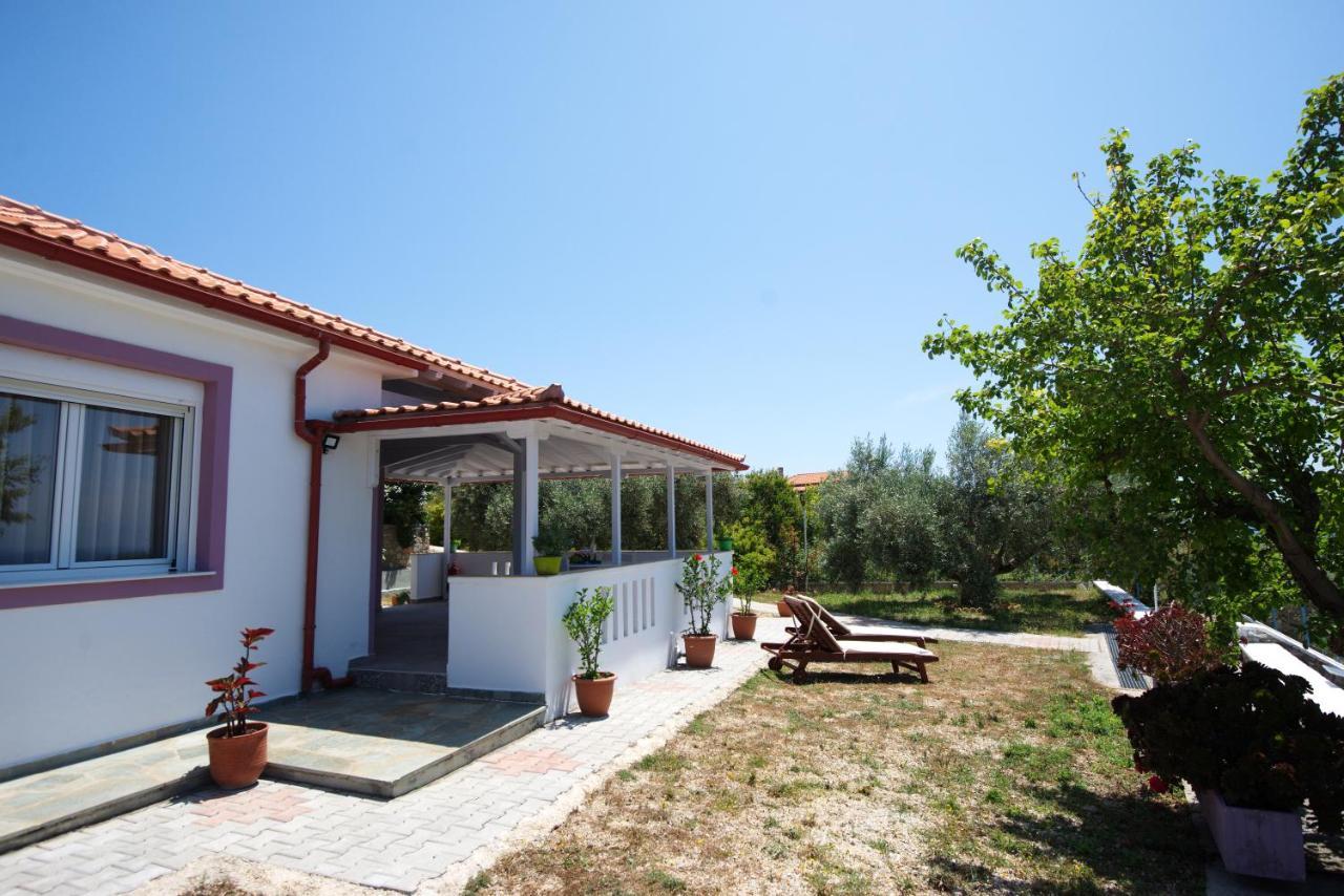 Myrtilo Cottage Votsi  외부 사진